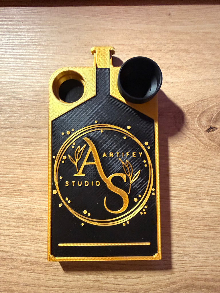 Kunstvolles Schiffchen mit exklusivem Artifey Studio Logo - Artifey Studio